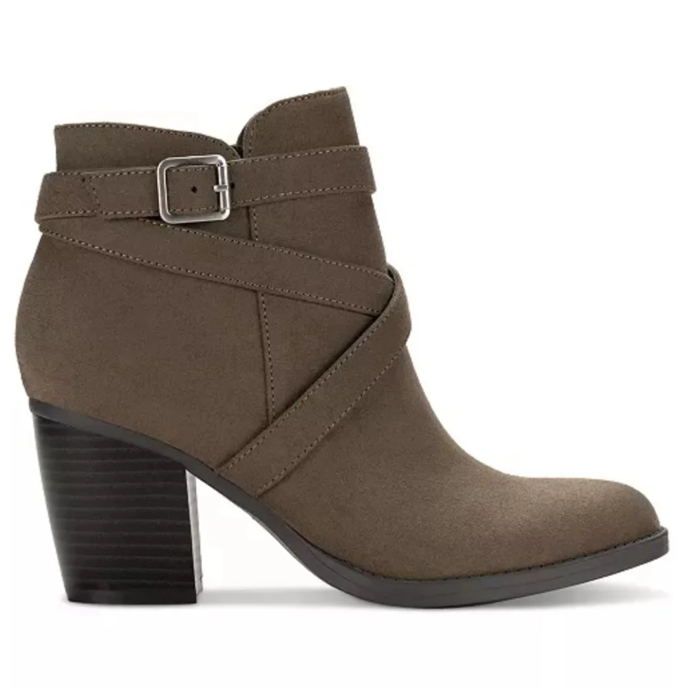 Style & Co Buckle Criss Cross Strap Boots Booties SZ 9 M Grey Gray Dark Taupe